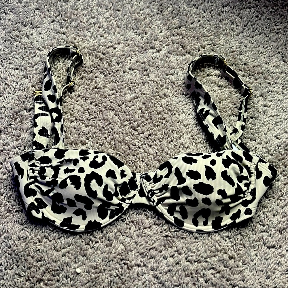 Kohl’s cheetah printed bikini top